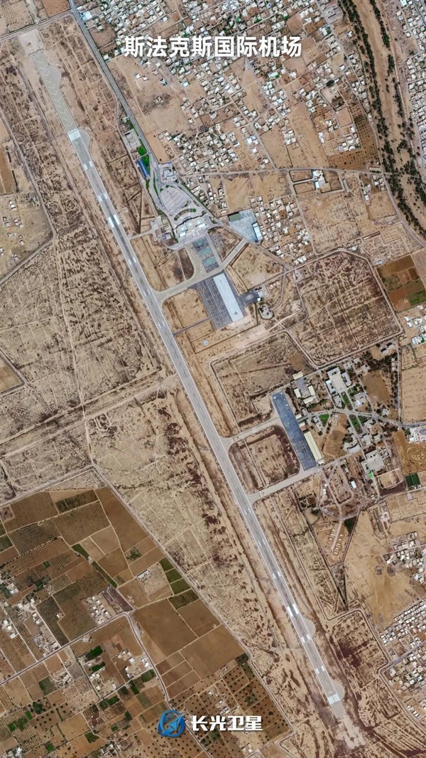 在地中海岸 有个奇特的“水泥色之城”：看不到一棵树！