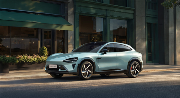 小米回应YU7部分配置下架：优化生产流程 不影响售后维修