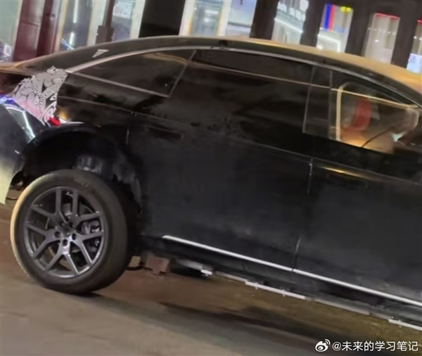 套了个S9的壳子 享界神秘新车路试：离地间隙超高