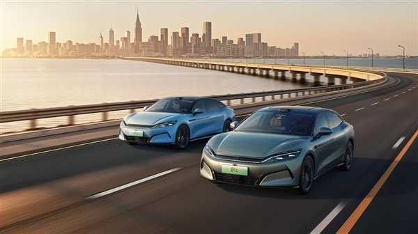 全球电动车王者易主！比亚迪将首超特斯拉 成全球电车销冠