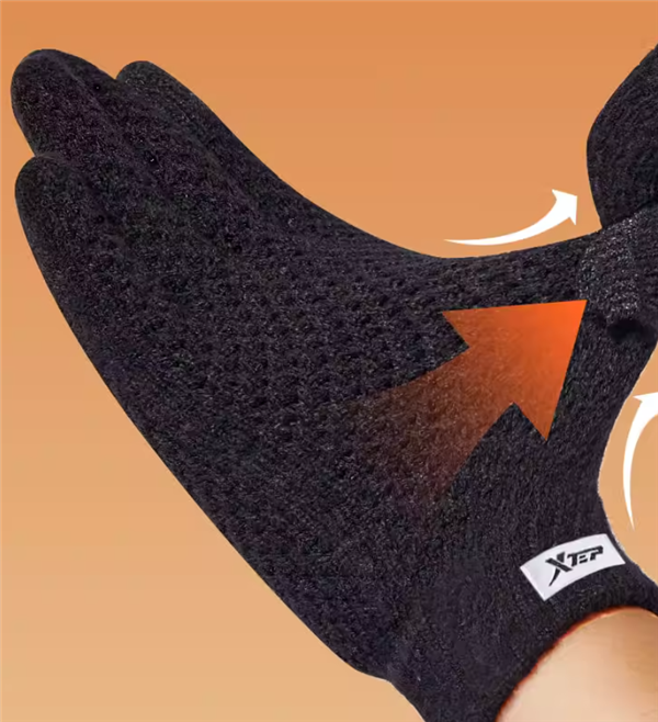 戴着也能玩手机 特步保暖手套大促：到手12.9元