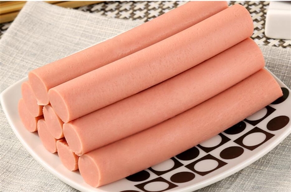 别再用牙咬了!网友终于学会了火腿肠的正确打开方式