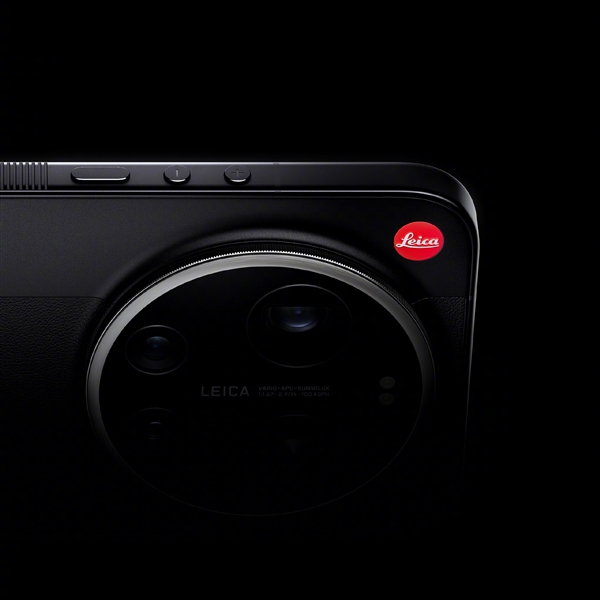 雷军称小米17 Ultra徕卡版好帅！每一个细节设计都源自徕卡相机