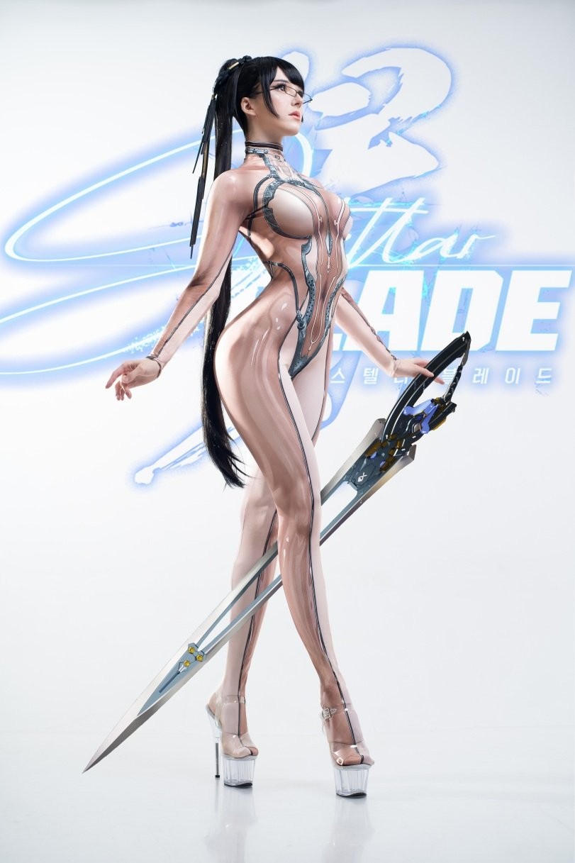 拉脱维亚coser演绎星刃女主角伊芙