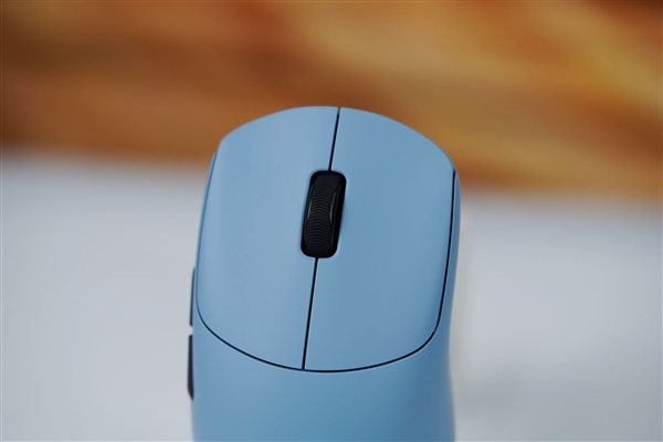 原生级双8K回报率！雷柏VT0无线电竞鼠标图赏