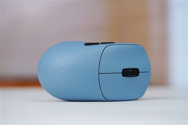 原生级双8K回报率！雷柏VT0无线电竞鼠标图赏