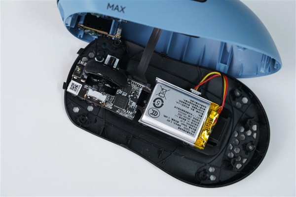 原生级双8K回报率！雷柏VT0无线电竞鼠标图赏