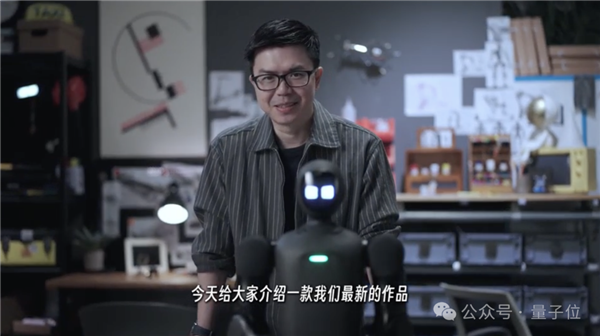 董事长稚晖君发布上纬新材首款机器人！能塞书包还能骑机器狗