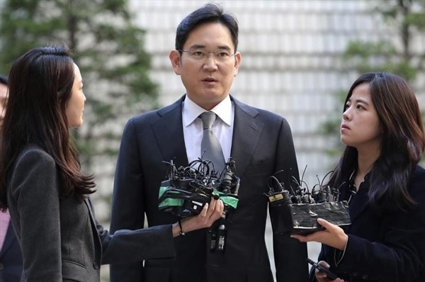 李在镕在北京买了100个Labubu引热议 三星辟谣:未购买任何商品