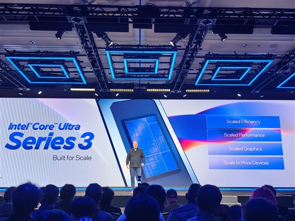 27小时x86续航王！Intel正式发布酷睿Ultra 300系列CPU：游戏性能提升77%