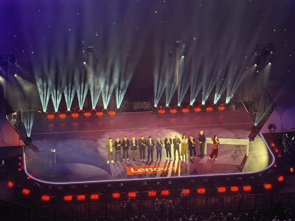 史诗级同框！NVIDIA、Intel、AMD、高通四巨头CEO齐聚联想发布会