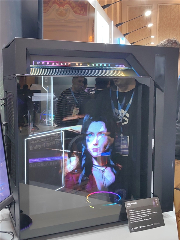 华硕梦幻电竞旗舰！ROG枪神10X台式机惊艳首秀：首创全息投影颜值无敌