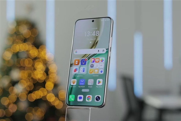 荣耀Magic8 Pro Air外观出炉：采用横置相机模组 神似iPhone Air