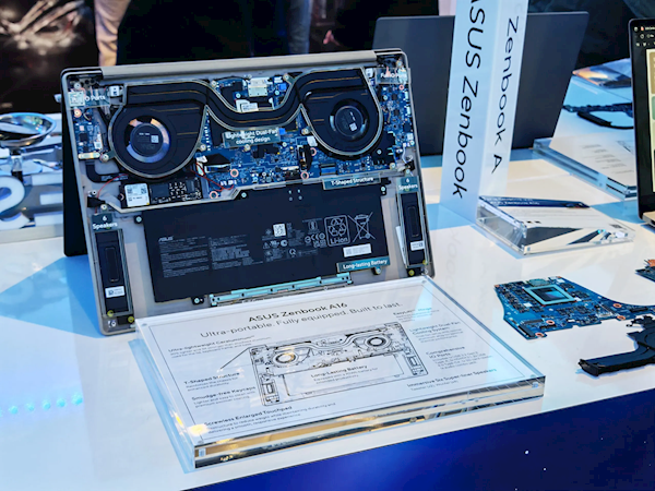 华硕Zenbook A16诞生：搭载骁龙 X2 Elite、3K OLED屏