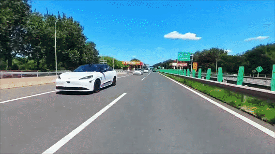 我国首批L3自动驾驶车型获准上路!北汽极狐详解L3级车辆架构