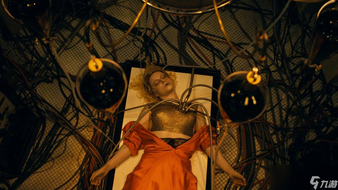 《暗黑新娘!》国内定档 贝尔饰演科学怪人弗兰肯斯坦