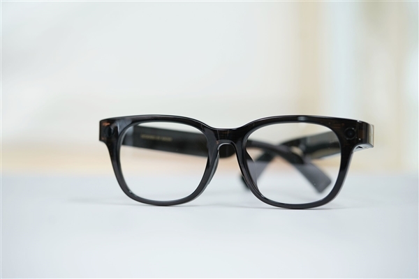 小米AI眼镜新版本内测：蚂蚁阿福上线！支持录音中按键拍照