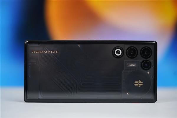 2026年首款全面屏手机!红魔11 Air图赏