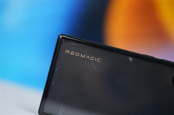 2026年首款全面屏手机!红魔11 Air图赏