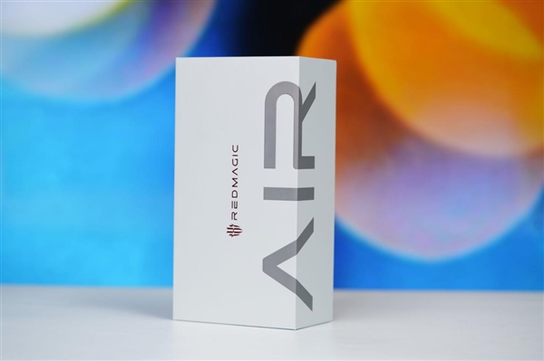 2026年首款全面屏手机!红魔11 Air图赏