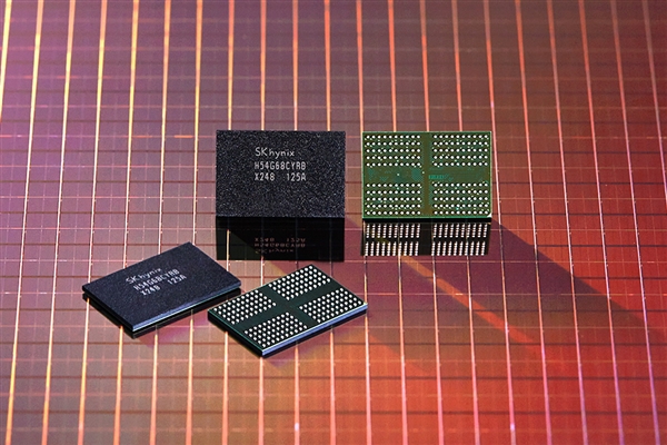 内存价格狂飙不止!手机、PC等厂商面临至暗时刻