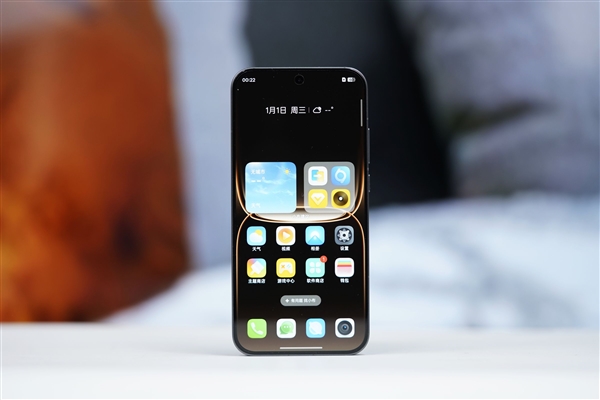 透明RGB光环 辨识度拉满!真我Neo8图赏