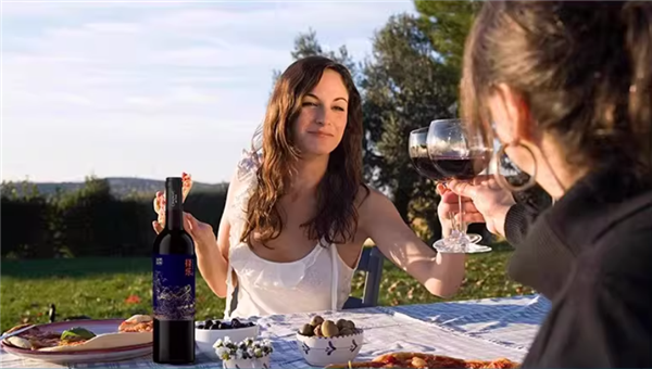 宝石红甜美芬芳：张裕择乐半干型葡萄酒19元大促