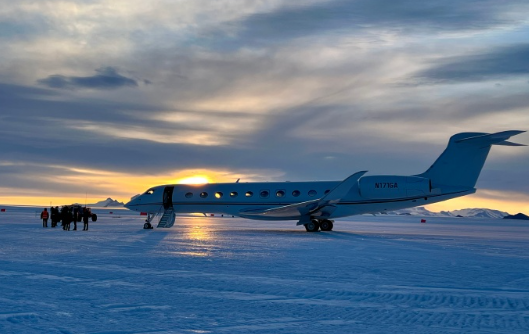 追觅俞浩宣布优秀员工已抵达南极 将向南极极点进发