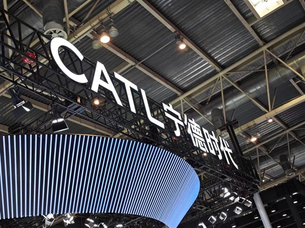 直指替代锂电池！宁德时代 CTO ：钠电池大量推广目标敲定