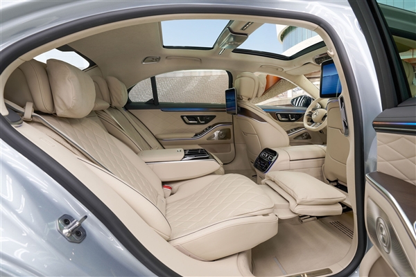 豪华行政轿车王者！中期改款奔驰S级全球首发：超50%部件焕新