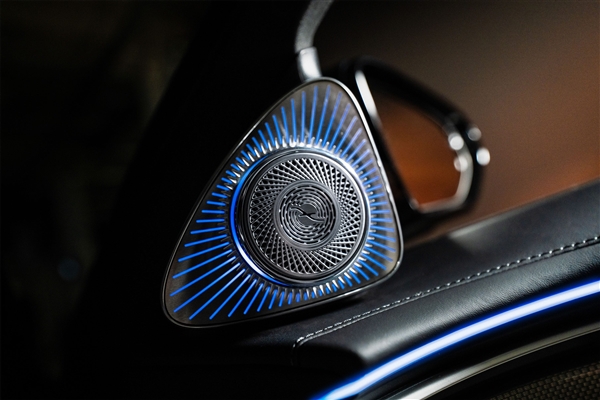 豪华行政轿车王者！中期改款奔驰S级全球首发：超50%部件焕新