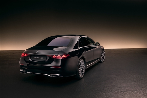 豪华行政轿车王者！中期改款奔驰S级全球首发：超50%部件焕新