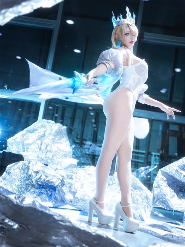 眼花缭乱波涛汹涌！ 《棕色尘埃2》中国台北电玩展coser返图